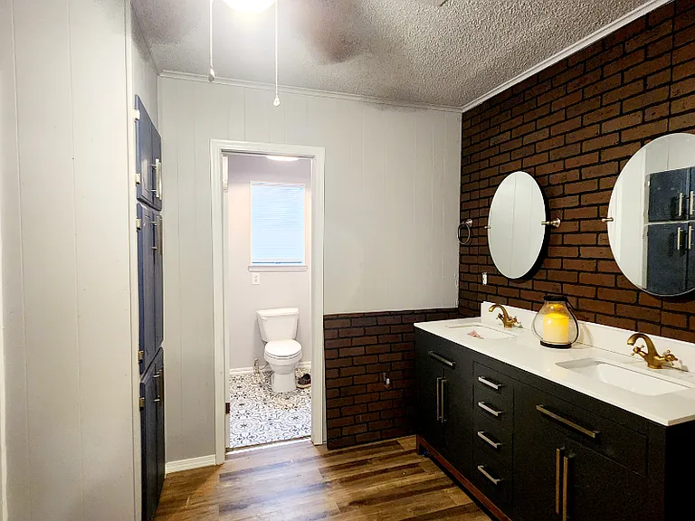 415 S 5th St — Photo 10