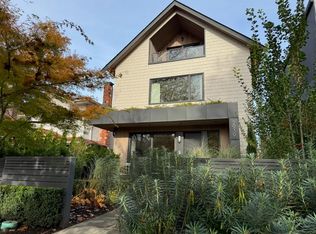 2939 W 15th Ave, Vancouver, BC V6K 3A3