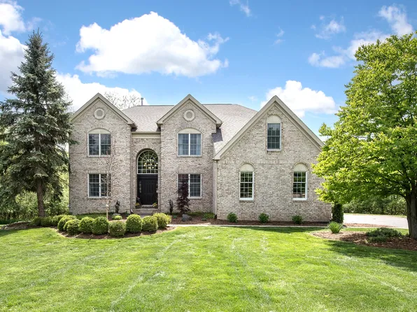 3085 Walnut Ridge Dr, Ann Arbor, MI 48103