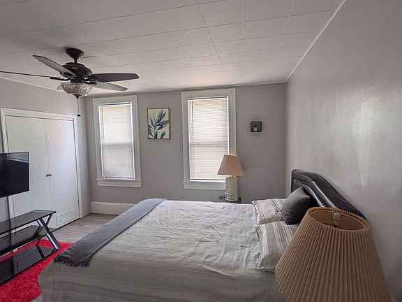 3rd image of 4145 Hyde Ave #1