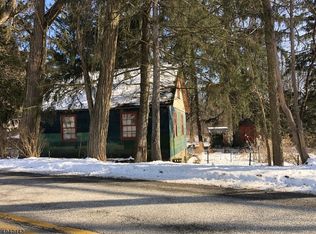 31 Ledge Rd, Belvidere, NJ 07823