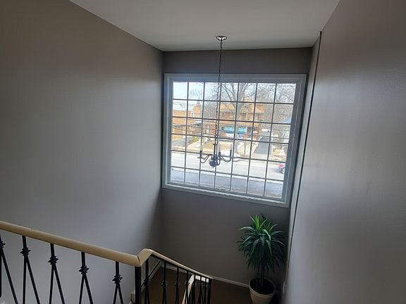 2nd image of 923 N Wood Ave Suite 2