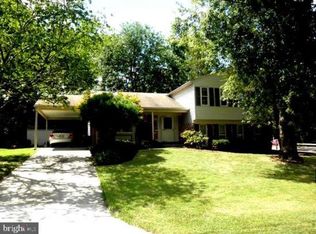 8626 Bunnell Dr, Rockville, MD 20854