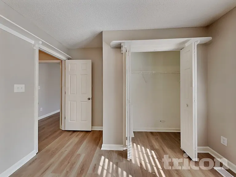 1004 Spruce Dr — Photo 12