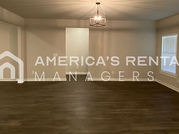 4th image of 460 Ridge View Cir
