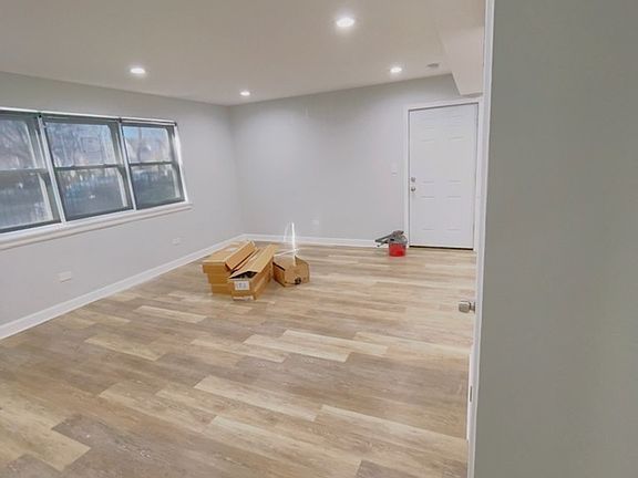 3rd image of 3746 W Leland Ave #1B