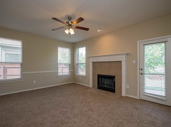 3rd image of 617 Atascosa Ave