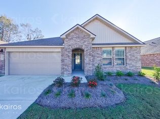11480 Brookwood Dr, Denham Springs, LA 70726