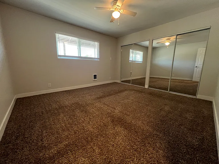 Mosaic Apartments — Photo 13