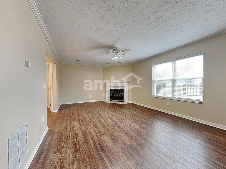 5783 Hillary St — Photo 8