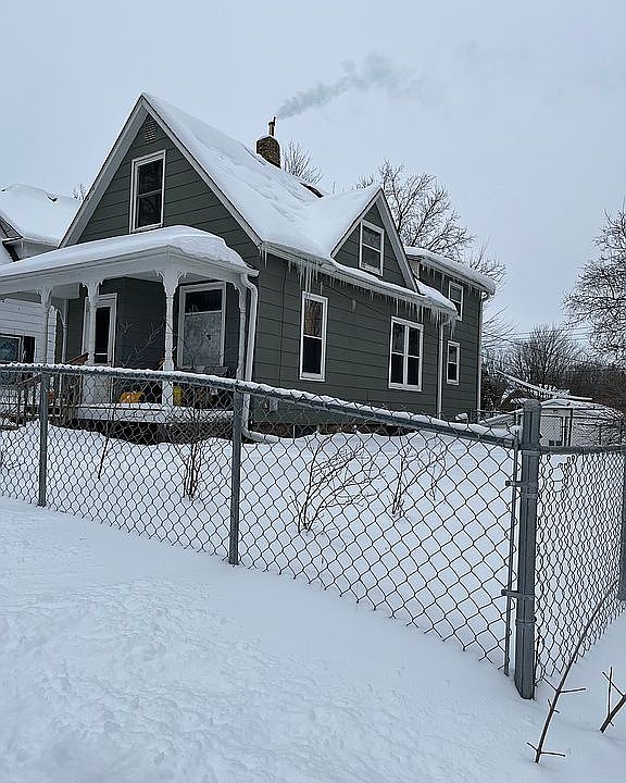 1st image of 410 Court Ave N