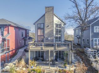 6973 Goldenrod Ave NE, Rockford, MI 49341