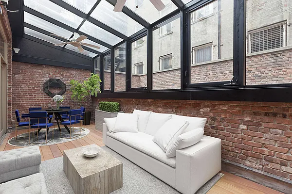 Sold by Compass | media 17