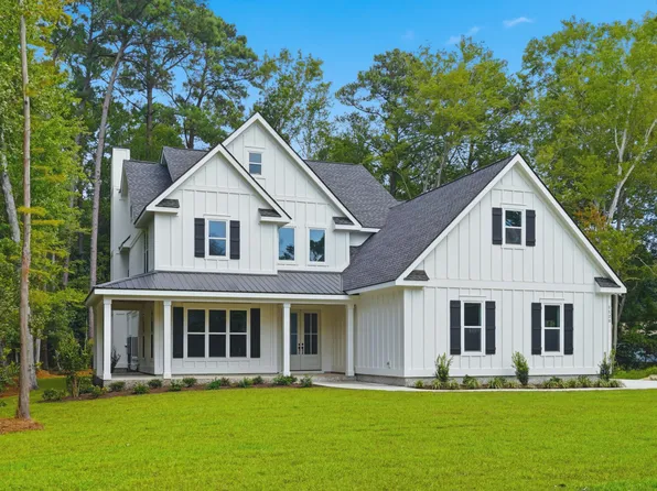 1120 Crooked Oak Dr., Pawleys Island, SC 29585