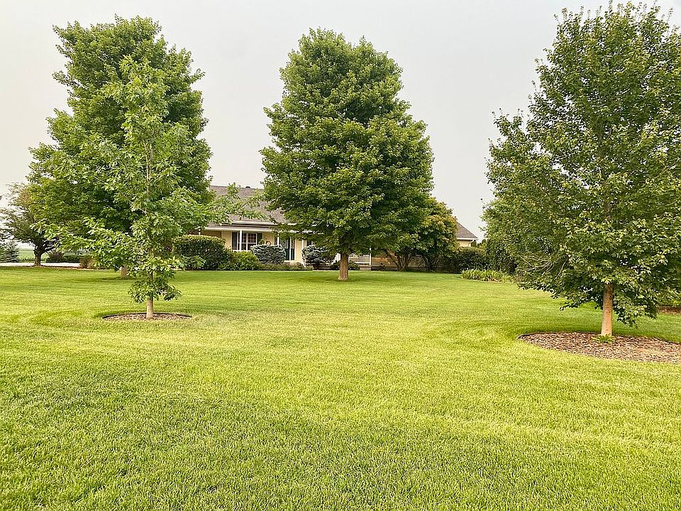 806 S A Rd, Doniphan, NE 68832 Zillow