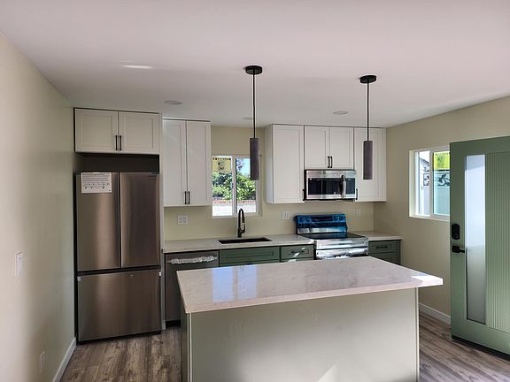 2nd image of 140 Rosemary Pl