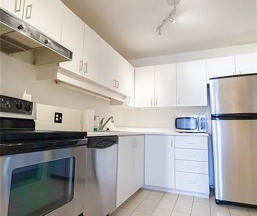 4th image of 309 Cumberland St #501
