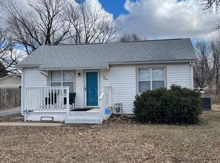 920 N Bebe St, Wichita, KS 67212