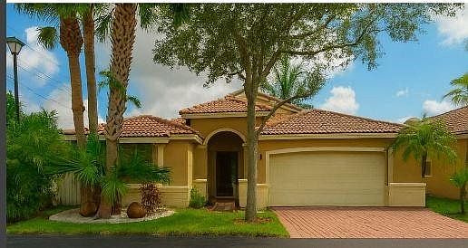 1st image of 3863 SW 53rd Place