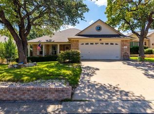 311 Summer Hill Dr, Fredericksburg, TX 78624
