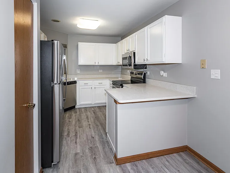 214 N Cathy Ln — Photo 6