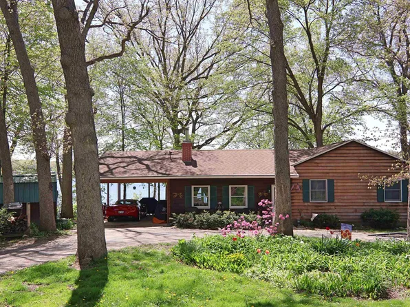 8806 N Dix Dr, Milton, WI 53563