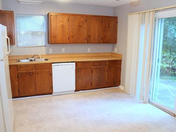 Walk-out Kitchen