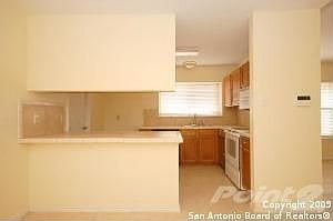 4th image of 9910 Sugarloaf Dr