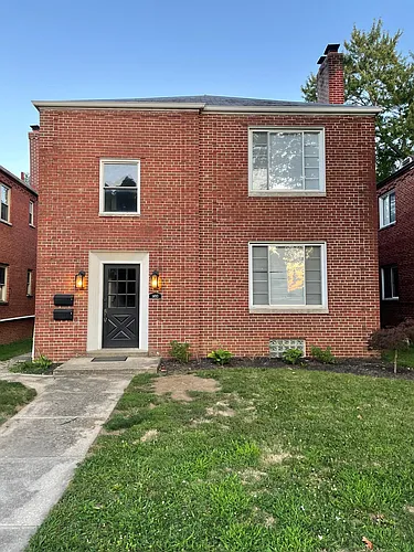 1493 Ashland Ave #B Photo 1