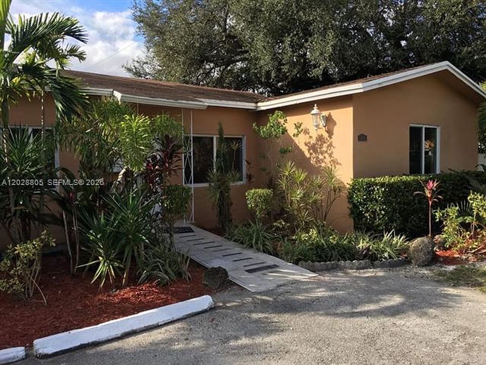 1st image of 6134 SW 22nd St