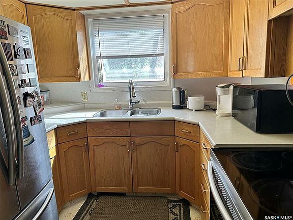 5th image of 40 Folley Cres