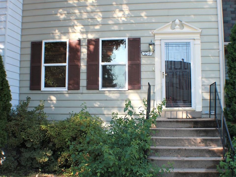 1st image of 954 Barton Oaks Pl