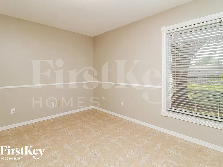 813 Arbor Hill Cir — Photo 12