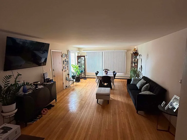 8640 Skokie Blvd #1W — Photo 2
