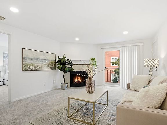 3rd image of 12607 SE 41st Pl APT H208