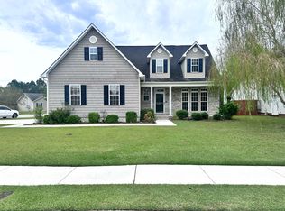 300 Walkens Woods Ln, Jacksonville, NC 28546