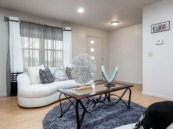 5th image of 1927 Burton St