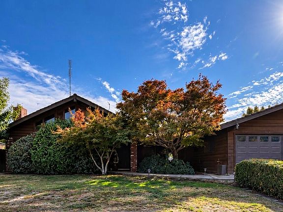 2nd image of 15017 El Rancho Avenue