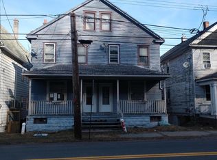 162 E Main St, Glen Lyon, PA 18617