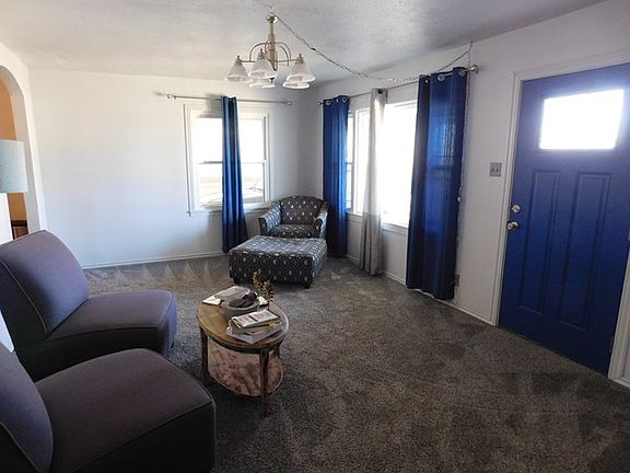 3rd image of 700 E 35th St