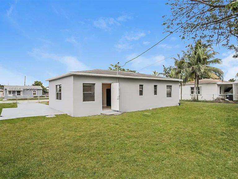 14640 Tyler St — Photo 15