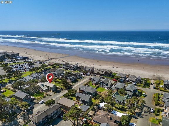 4th image of 139 W Surfcrest Ave