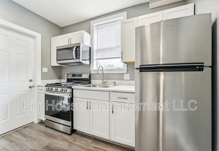 4806 Liberty Heights Ave #4 — Photo 7