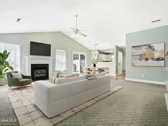4th image of 4985 Glen Cove Drive SE