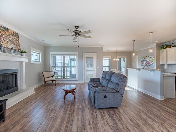 4th image of 2718 Cason Ln