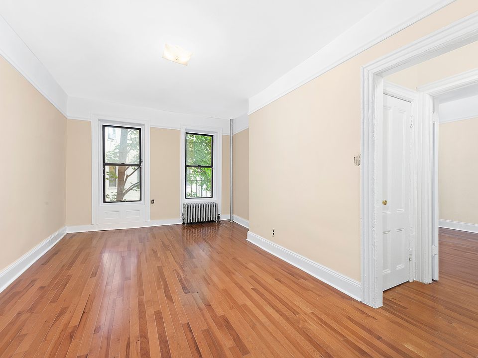 1st image of 942 Columbus Ave #3B