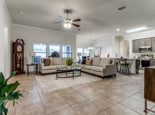 2204 Lakeshore Ln, Red Oak, TX 75154
