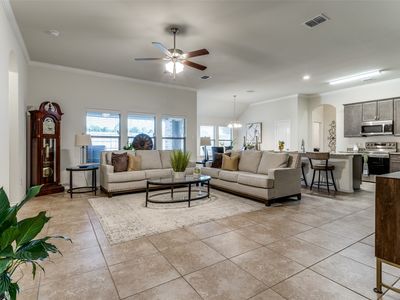 2204 Lakeshore Ln, Red Oak, TX, 75154