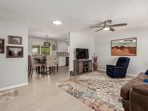 4th image of 10702 W SALEM Drive