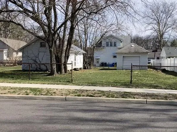 730 E 2nd St, Florence, NJ 08518